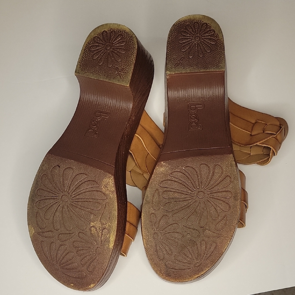 B.O.C tan slip-on sandals with Woven Detail, nice with a midi dress #1 - Picture 6 of 6